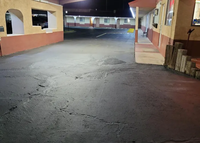 Sands Motel